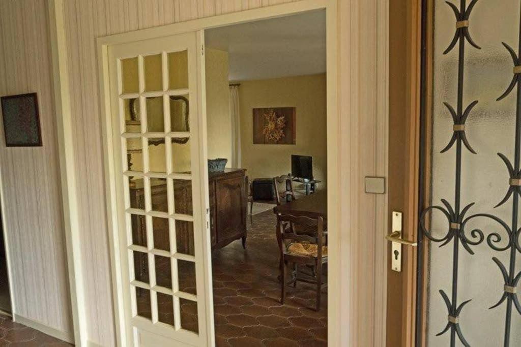 Villa La Lurette, Appartement Et Studio Saint-Etienne-les-Orgues Exterior photo