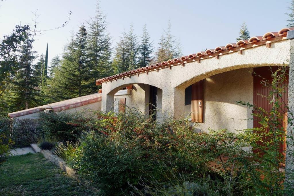 Villa La Lurette, Appartement Et Studio Saint-Etienne-les-Orgues Exterior photo